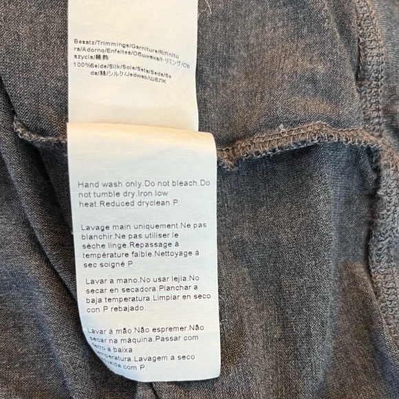 Boss Hugo Boss Top Silk & Cashmere Grey Long Sleeves V Neck Top Sz L EUC - Picture 9 of 11